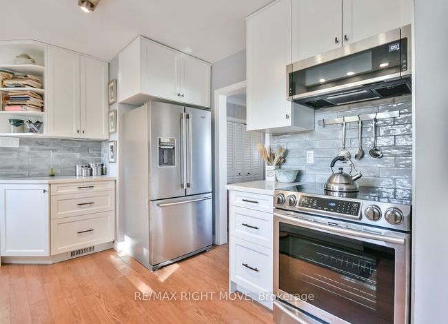 35 Fittons Rd E, House other with 3 bedrooms, 2 bathrooms and 4 parking in Orillia ON | Image 12