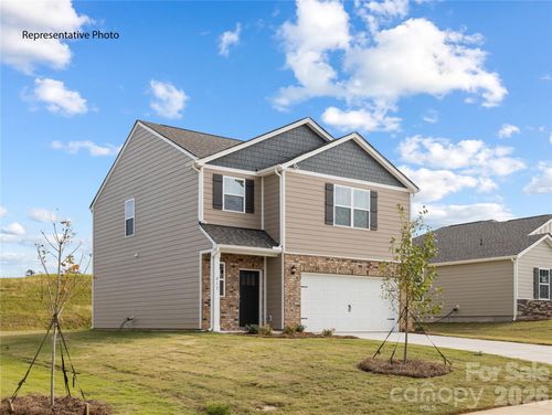 1406 Mammoth Rd, Hickory, NC, 28602-9320 | Card Image