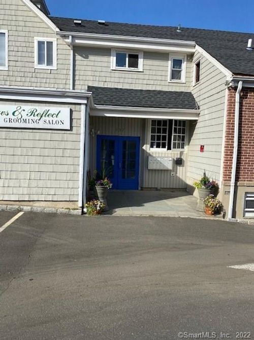 537 Post Rd, Darien, CT, 06820-3640 | Card Image