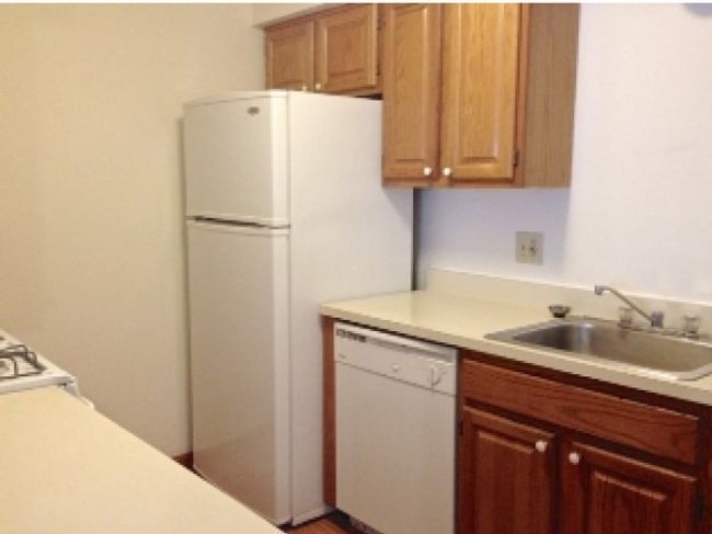 APT-206 - 7 Railroad Ave, Condo with 2 bedrooms, 1 bathrooms and null parking in Derry NH | Image 10