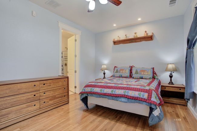 Primary Bedroom | Image 21