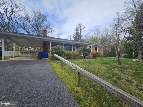 18320 Metz Dr, GERMANTOWN, MD, 20874-2410 | Card Image