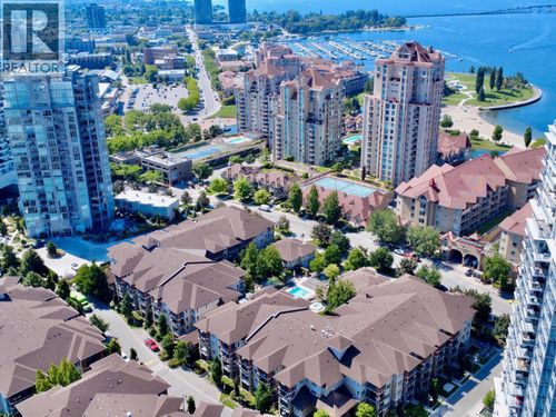 435-1099 Sunset Dr, Kelowna, BC, V1Y9Z2 | Card Image