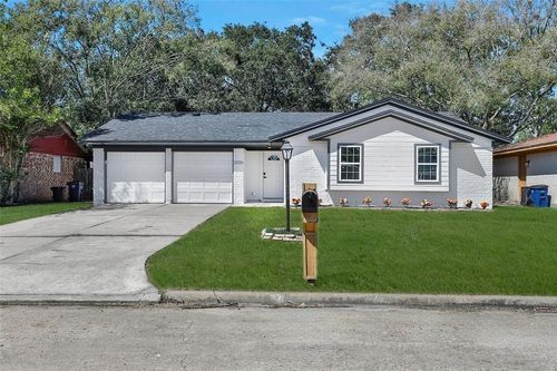 3206 Whitesail Dr, League City, TX, 77573-9129 | Card Image