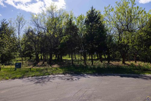 blk-b-lot-10-0000 Sw 43rd Ct, Topeka, KS, 66610 | Card Image