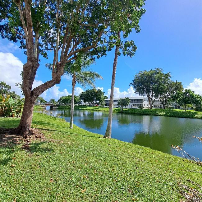 53 Northampton C, Condo with 1 bedrooms, 2 bathrooms and null parking in West Palm Beach FL | Image 21