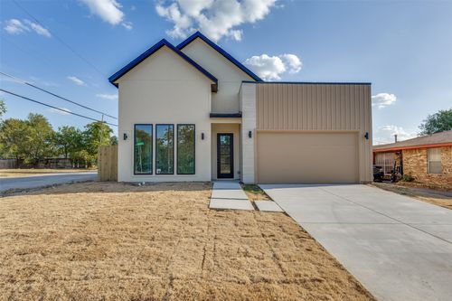 922 Claude St, Dallas, TX, 75203-3325 | Card Image