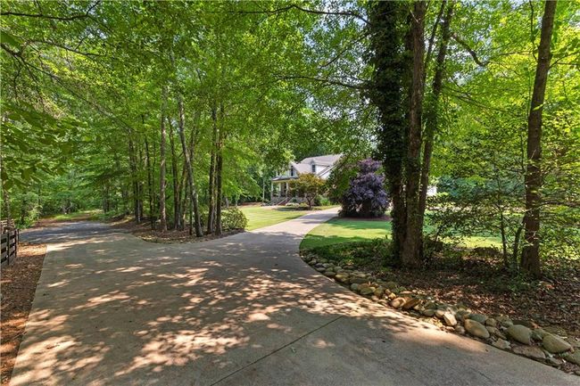 654 Cannon Rd, House other with 5 bedrooms, 4 bathrooms and 6 parking in Sharpsburg GA | Image 6