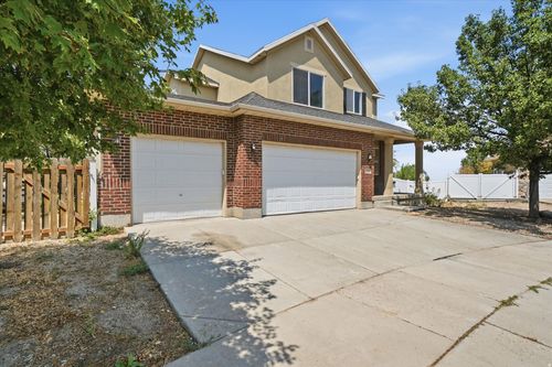 8286 S Rustic Oak Ct, West Jordan, UT, 84081-1873 | Card Image