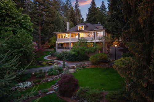 1122 E 20th Ave, Spokane, WA, 99203 | Card Image