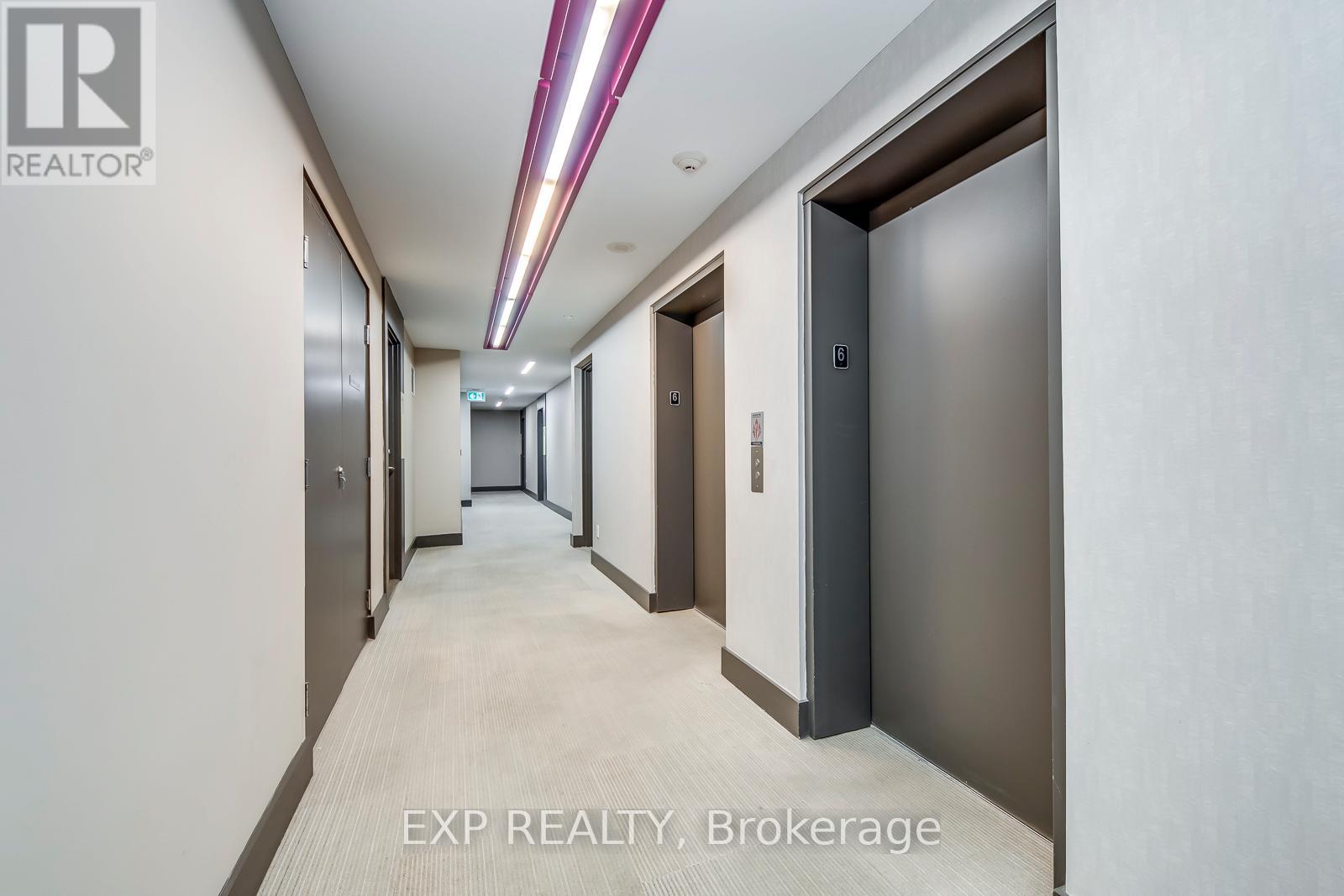 Residential in Toronto (Mount Pleasant West) 5