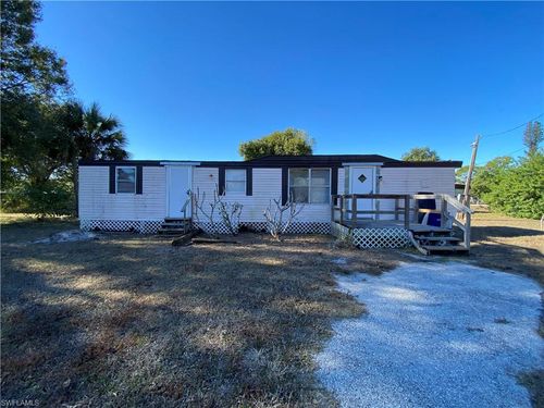 8043 Mcdaniel Dr, NORTH FORT MYERS, FL, 33917 | Card Image