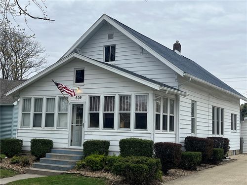 609 Wabash Ave, Mattoon, IL, 61938-4312 | Card Image