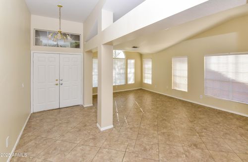 1360 N Brentwood Pl, Chandler, AZ, 85224-8561 | Card Image