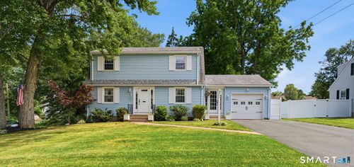 4 Ireland Rd, Wethersfield, CT, 06109-2105 | Card Image