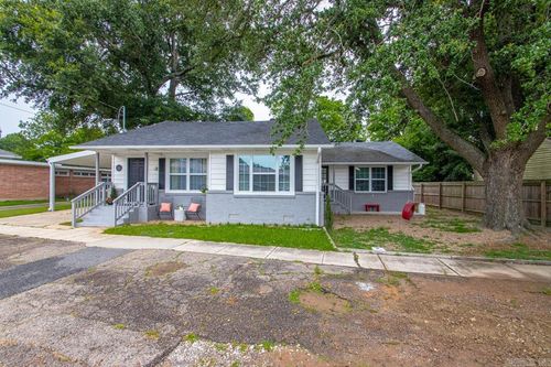 222 E Highland Ave, Malvern, AR, 72104-5213 | Card Image