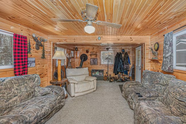 Living Room 3 | Image 10