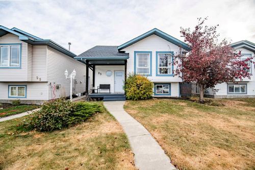 23 Harper Dr, Sylvan Lake, AB, T4S1T5 | Card Image