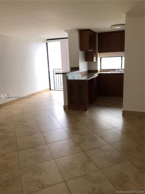 711-16909 N Bay Rd, Sunny Isles Beach, FL, 33160-4226 | Card Image