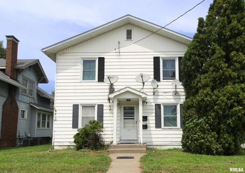1634 W 17th St, Davenport, IA, 52804-3638 | Card Image