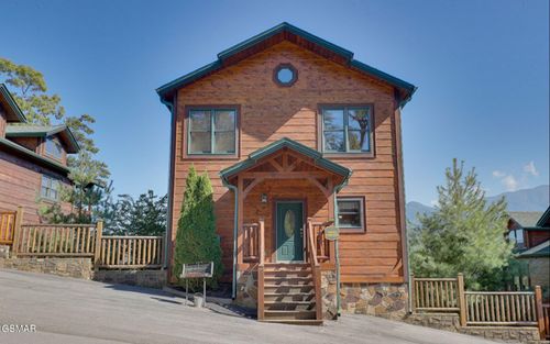 726 Park Vista Way, Gatlinburg, TN, 37738 | Card Image