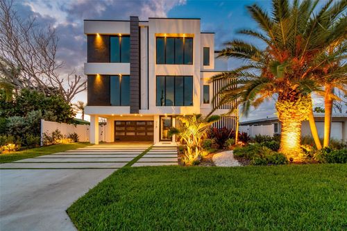 318 La Hacienda Dr, INDIAN ROCKS BEACH, FL, 33785-3715 | Card Image