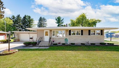 426 W Plymouth Street, Jefferson, WI, 53549-9999 | Card Image