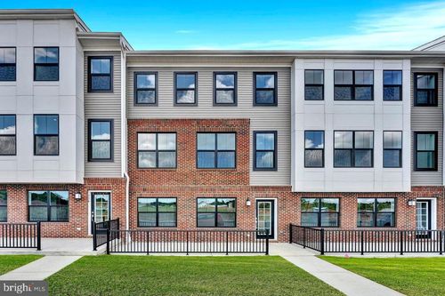 118 Martha Brokaw Way, Titusville, NJ, 08560-2409 | Card Image