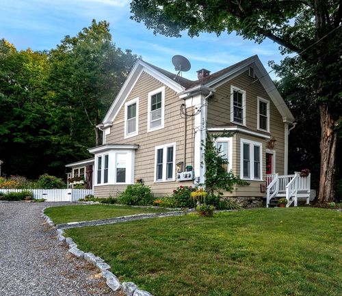 39 Sunnyside Ave, Holden, MA, 01520-1065 | Card Image