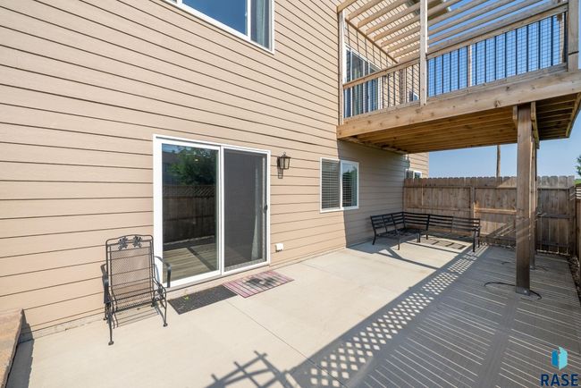 100 Oak Ave, House other with 6 bedrooms, 4 bathrooms and null parking in Crooks SD | Image 40