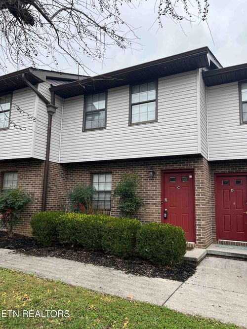 c-7300 Old Clinton Pike, Knoxville, TN, 37921-1089 | Card Image