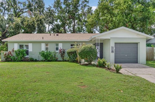 4437 Tarpon Dr, Tampa, FL, 33617-8323 | Card Image