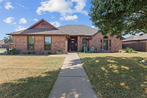 609 Oak St, Pilot Point, TX, 76258-2737 | Card Image