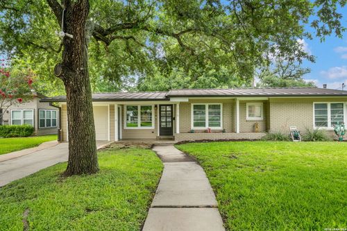 215 Ridgehaven Pl, San Antonio, TX, 78209-3421 | Card Image