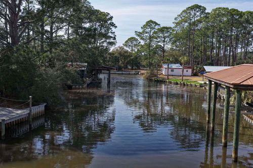 16 Pompano Dr, PANACEA, FL, 32346-2718 | Card Image