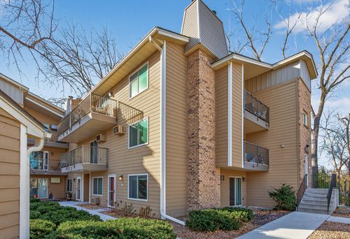 apt-11-2010 Ridge Dr, Saint Louis Park, MN, 55416-1489 | Card Image