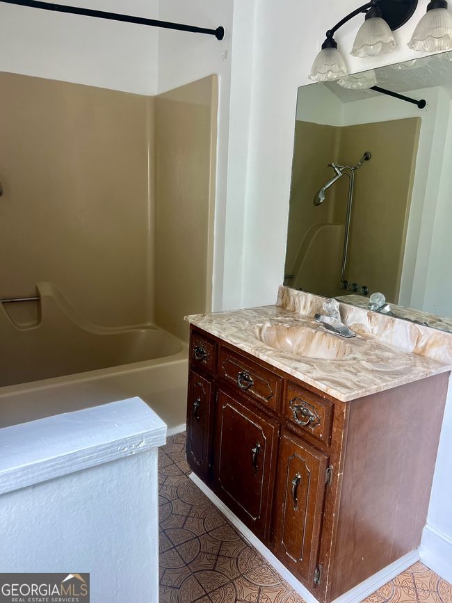 40 S College St, House other with 3 bedrooms, 3 bathrooms and null parking in Metter GA | Image 32