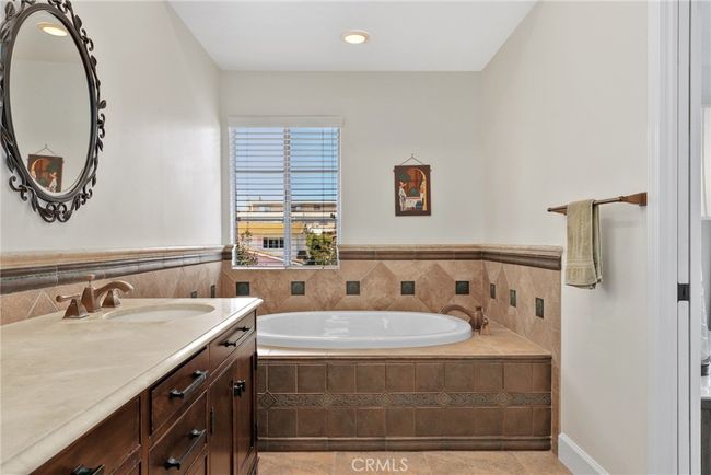 Primary Suite has a relaxing soaking tub! | Image 28