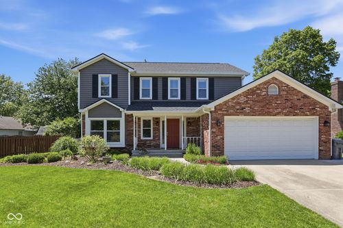 143 Hollowview Dr, Noblesville, IN, 46060-1251 | Card Image