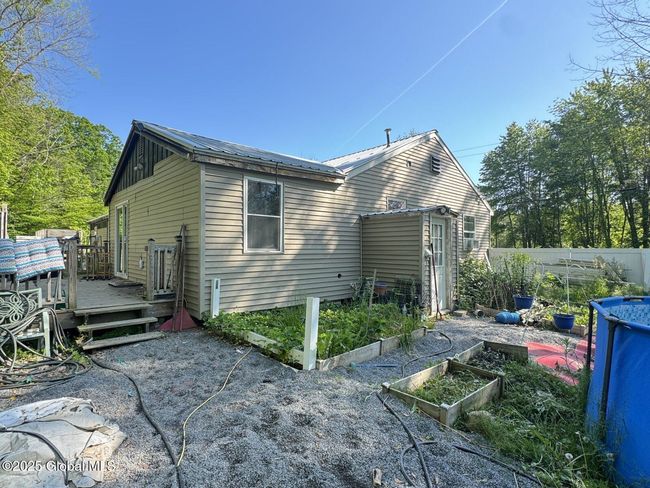351 Gansevoort Rd, House other with 3 bedrooms, 2 bathrooms and 2 parking in Fort Edward NY | Image 11