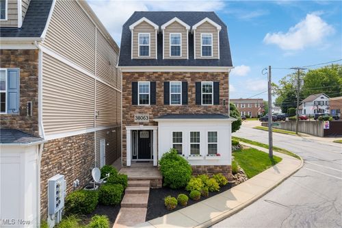 38063 Euclid Ave, Willoughby, OH, 44094-6101 | Card Image