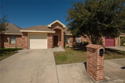 2005 Treasure Oaks Dr, Harlingen, TX, 78550-2498 | Card Image