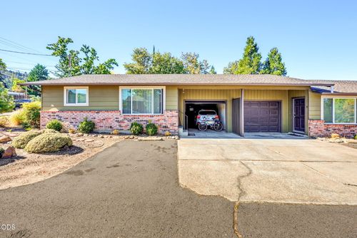 268 W Hersey St, Ashland, OR, 97520-1778 | Card Image