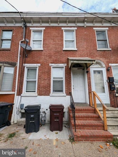 421 E 9th St, WILMINGTON, DE, 19801-3611 | Card Image