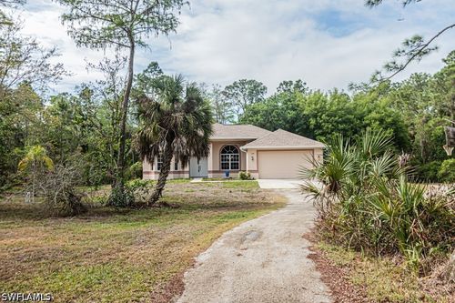 220 20th Ave Nw, Naples, FL, 34120-2375 | Card Image