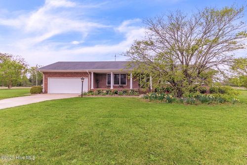 802 Fisher Rd, Saint Pauls, NC, 28384-7503 | Card Image