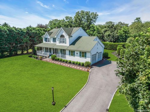 705 Fanning Road, Southold, NY, 11956 | Card Image