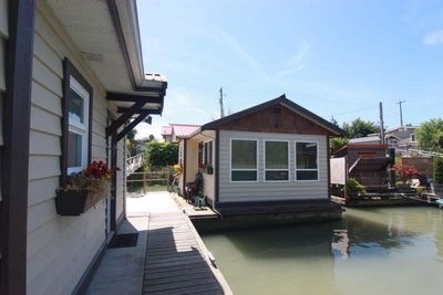 4479 River Rd W, House other with 2 bedrooms, 2 bathrooms and 2 parking in Delta BC | Image 2