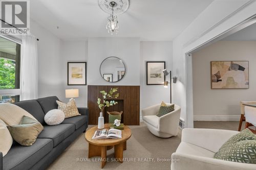 261A St Helen'S Avenue, Toronto (Dufferin Grove), ON, M6H4A2 | Card Image