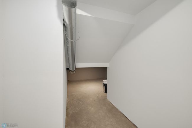 Under stairwell | Image 28
